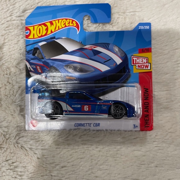 Brand New Hot Wheels Mustang, Aston Martin, Corvette unopened box - Picture 3 of 5